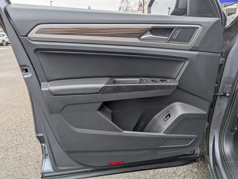 Used 2021 Volkswagen Atlas SE image 10