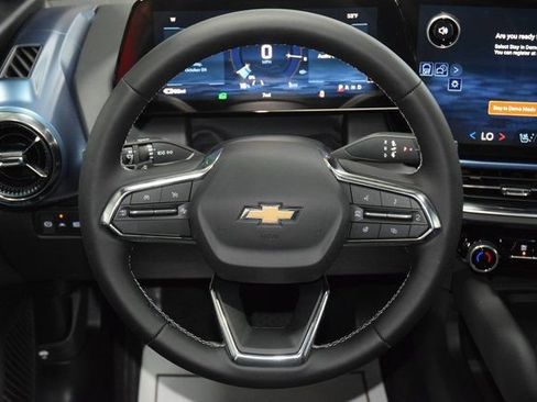 New 2026 Chevrolet Equinox EV LT w/ Convenience Package II FWD image 33