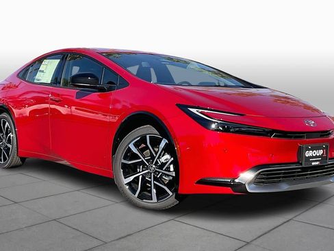 New 2026 Toyota Camry SE image 2