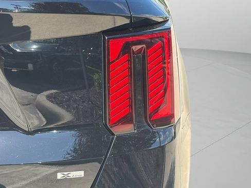 Certified 2025 Kia Sorento SX Prestige w/ Olive Brown Leather Package AWD/4WD image 33