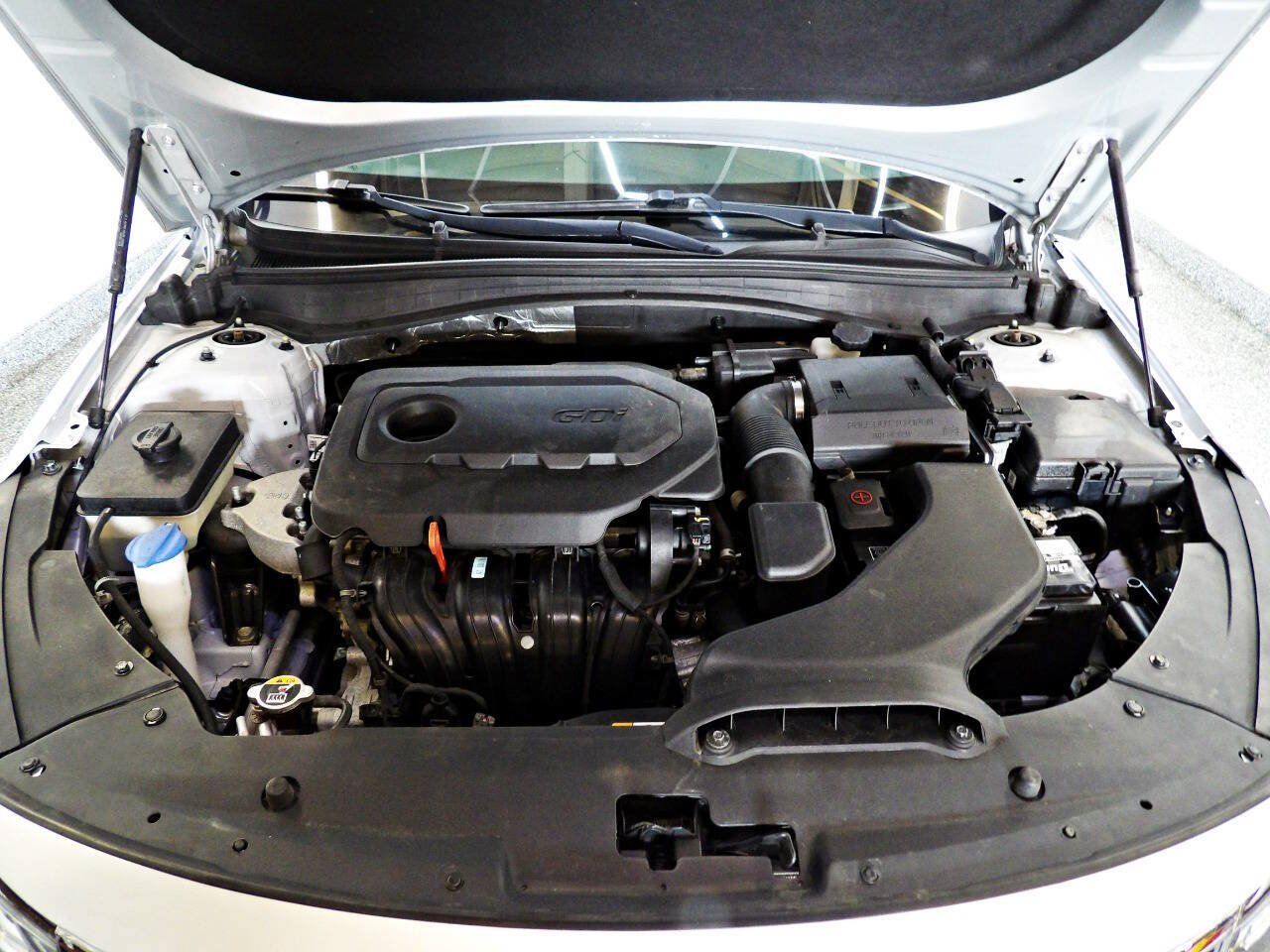 Used 2019 Kia Optima LX FWD image 4