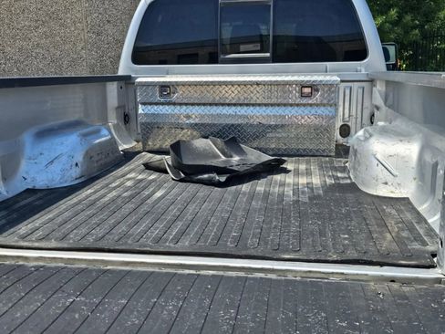 Used 2015 Ford F250 Lariat w/ Lariat Interior Package image 5