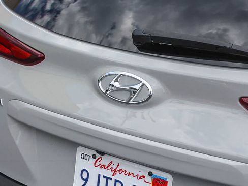 Certified 2023 Hyundai Kona SEL w/ Convenience Package FWD image 9