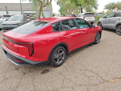 Used 2025 Kia K4 FWD image 16