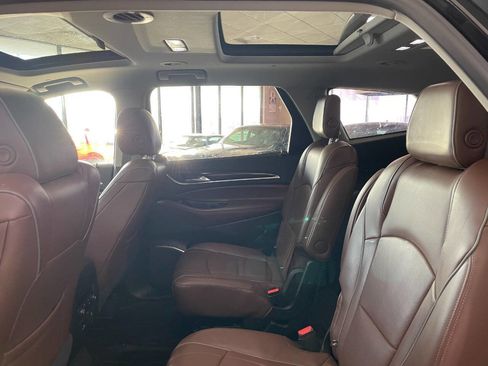 Used 2018 Buick Enclave Avenir w/ Avenir Technology Package image 18