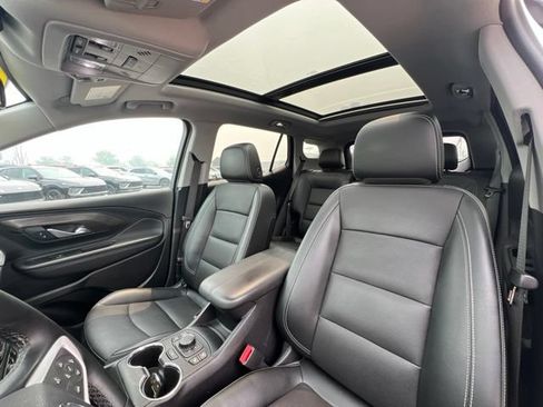 Used 2023 GMC Terrain SLT w/ Infotainment Package II AWD/4WD image 27