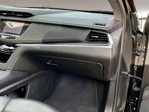 Used 2023 Cadillac XT5 Premium Luxury image 16