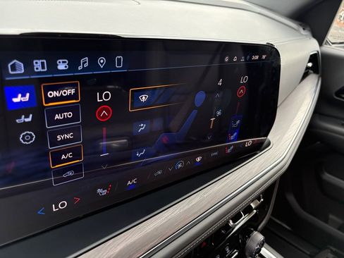 New 2026 Chevrolet Tahoe Z71 image 6