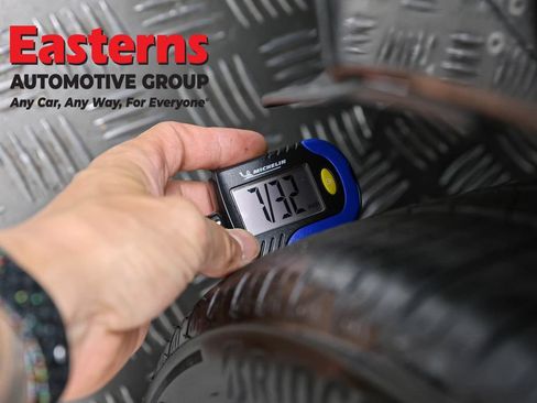 Used 2023 Nissan Altima 2.5 SR AWD/4WD image 28