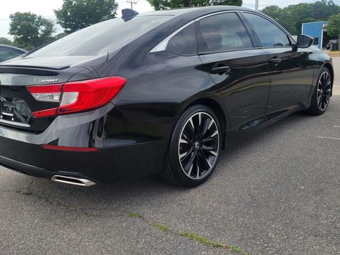 Used 2019 Honda Accord Sport image 6
