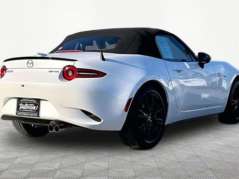 Certified 2025 MAZDA MX-5 Miata Club image 2