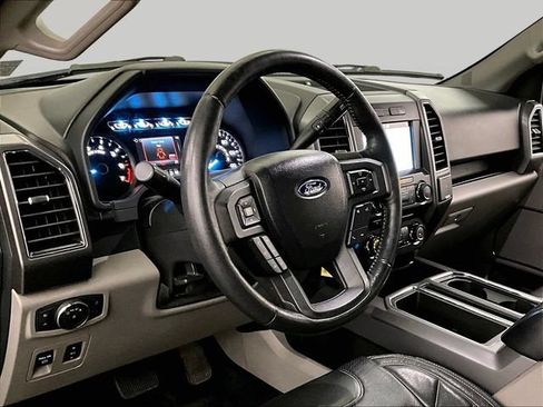 Used 2018 Ford F150 XLT w/ Equipment Group 302A Luxury AWD/4WD image 12
