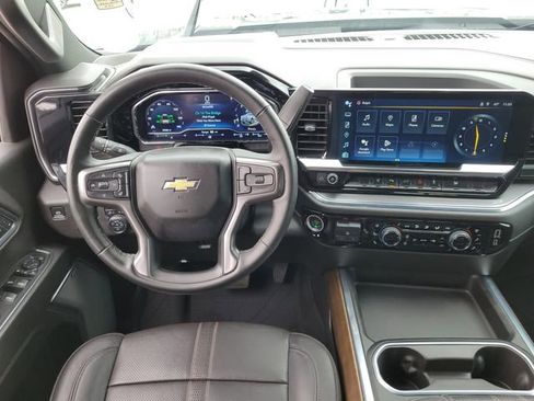 Used 2024 Chevrolet Silverado 2500 High Country w/ Technology Package AWD/4WD image 12