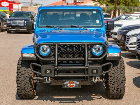 Used 2021 Jeep Gladiator Sport AWD/4WD image 3