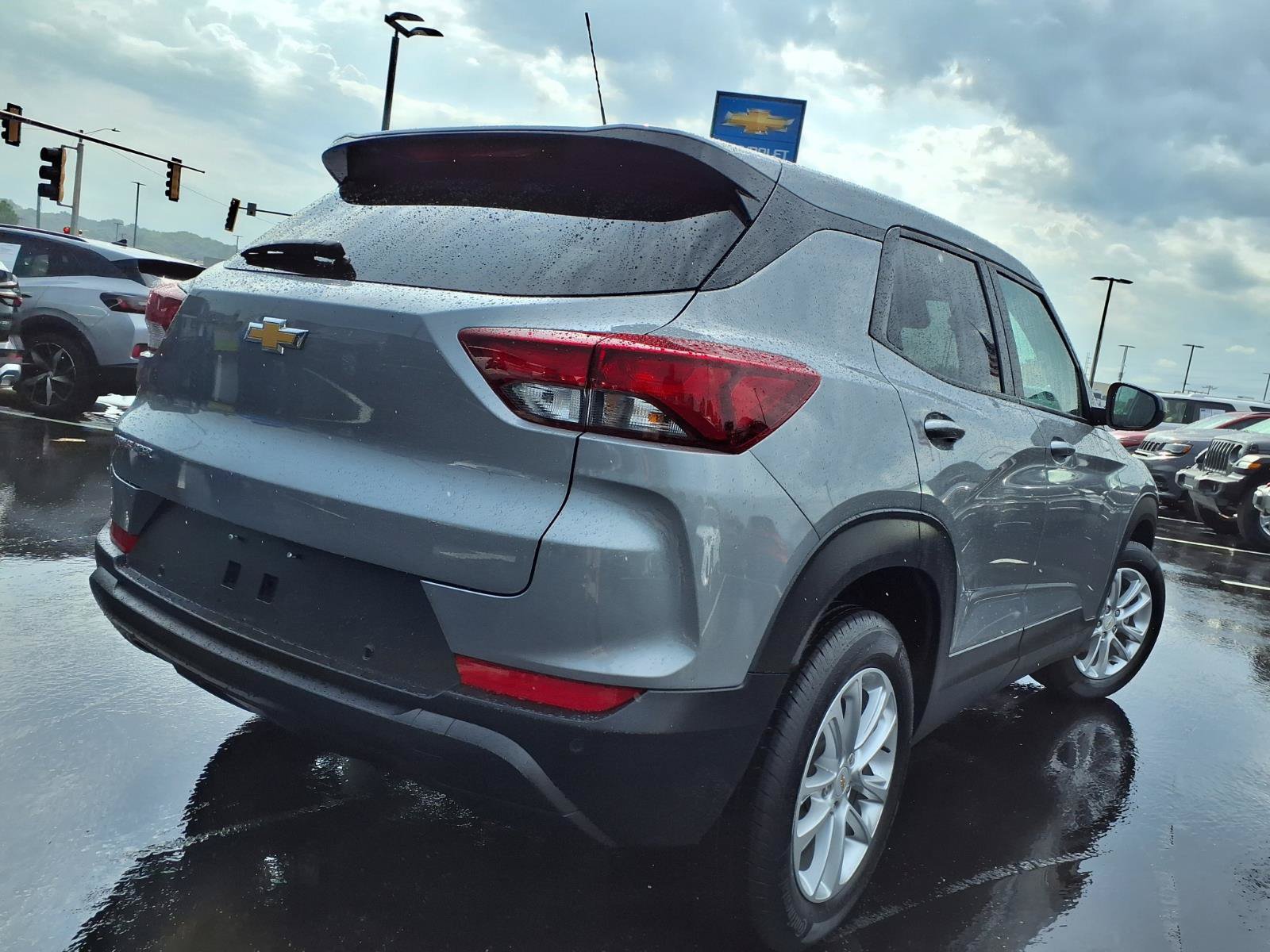 Used 2024 Chevrolet TrailBlazer LS w/ LS Convenience Package FWD image 28