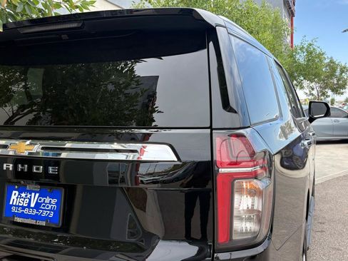 Used 2024 Chevrolet Tahoe Premier w/ Premium Package RWD image 9