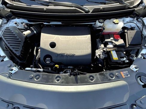 Used 2023 Buick Enclave Premium image 9