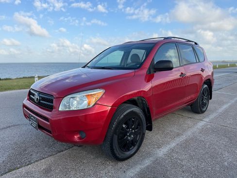 Used 2008 Toyota RAV4 2WD image 1