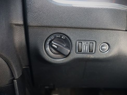 Used 2017 Dodge Charger SE w/ Popular Equipment Group image 21