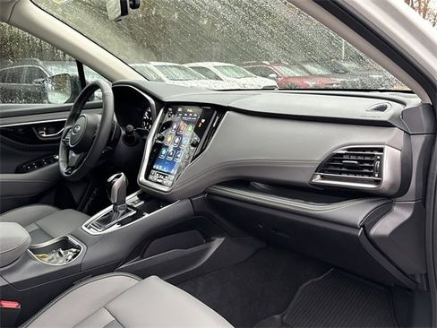 Used 2025 Subaru Outback Onyx Edition w/ Popular Package #2 image 21