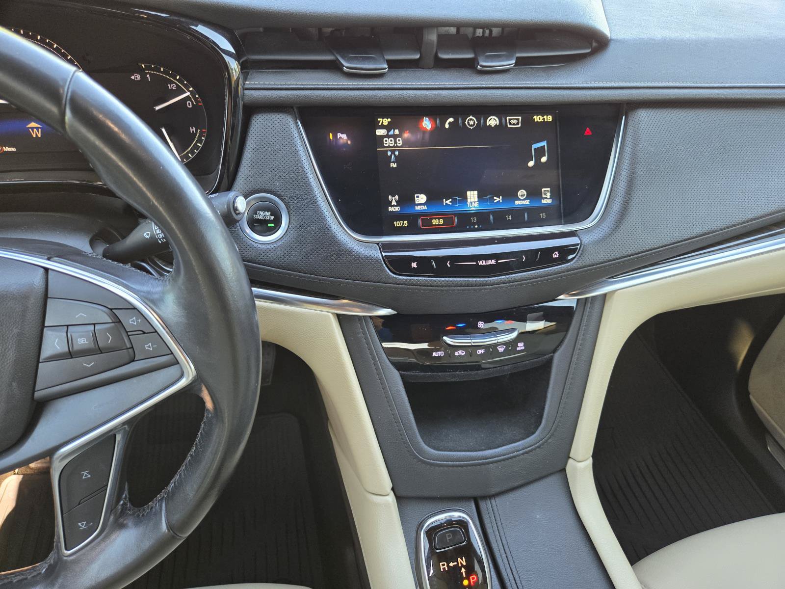Used 2019 Cadillac XT5 FWD image 21