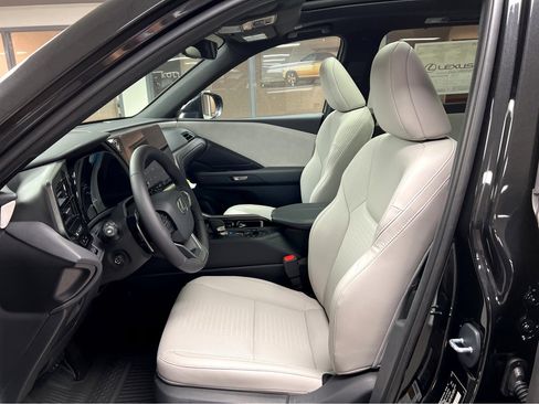 New 2026 Lexus TX 350 AWD image 9