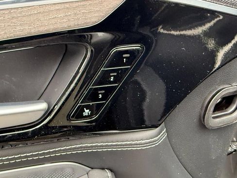 Certified 2026 Acura MDX SH-AWD w/ Advance Package image 12