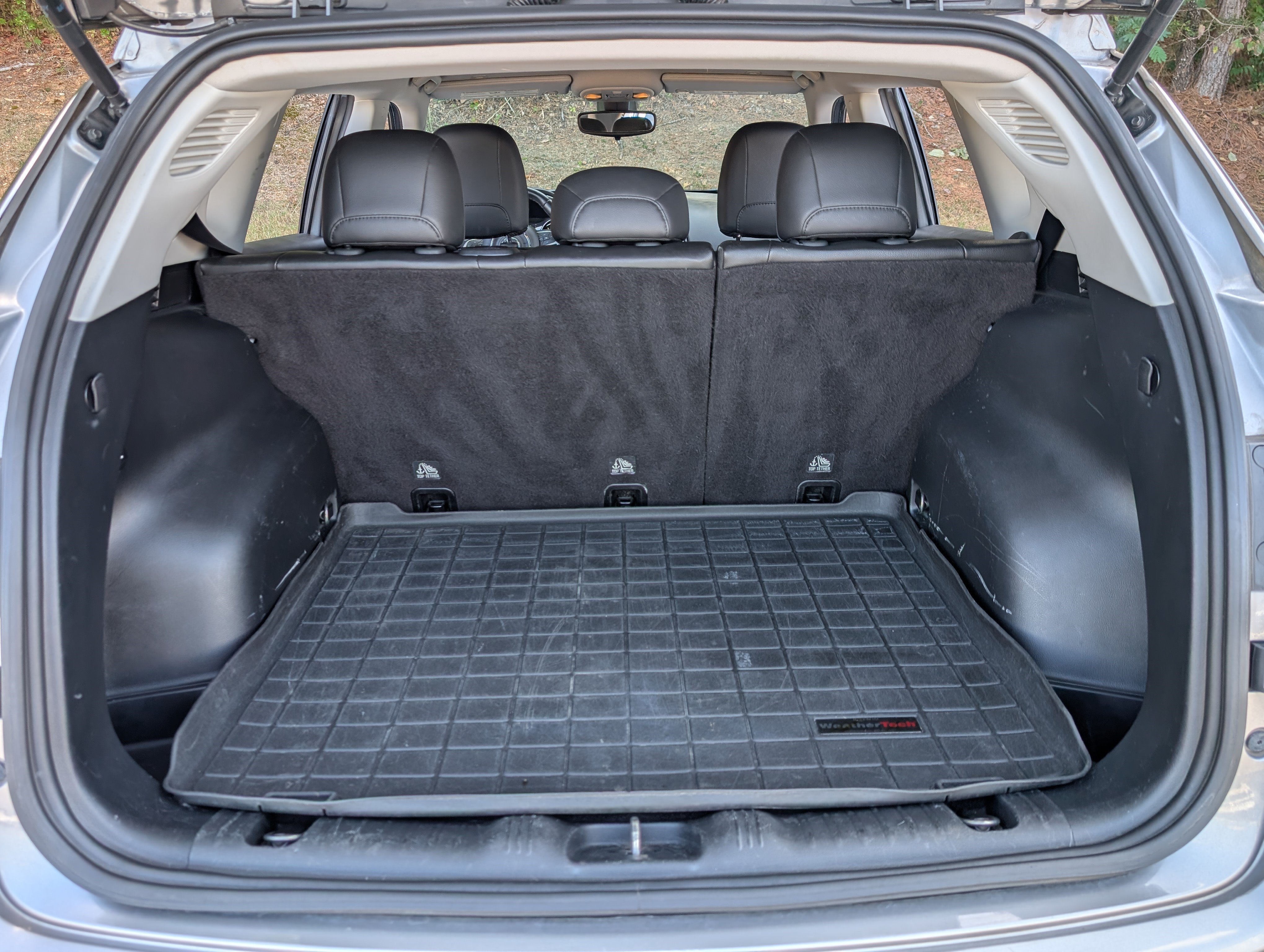 Used 2018 Jeep Compass Latitude FWD image 18