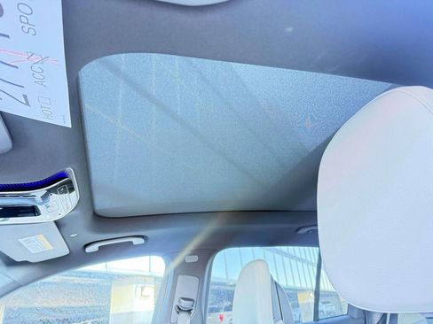 New 2026 Mercedes-Benz GLC 300 image 8