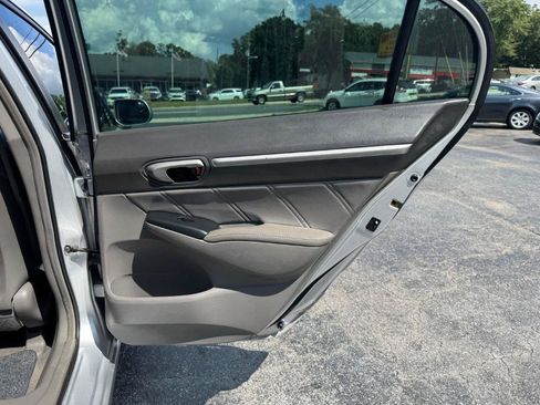 Used 2011 Honda Civic EX-L image 17