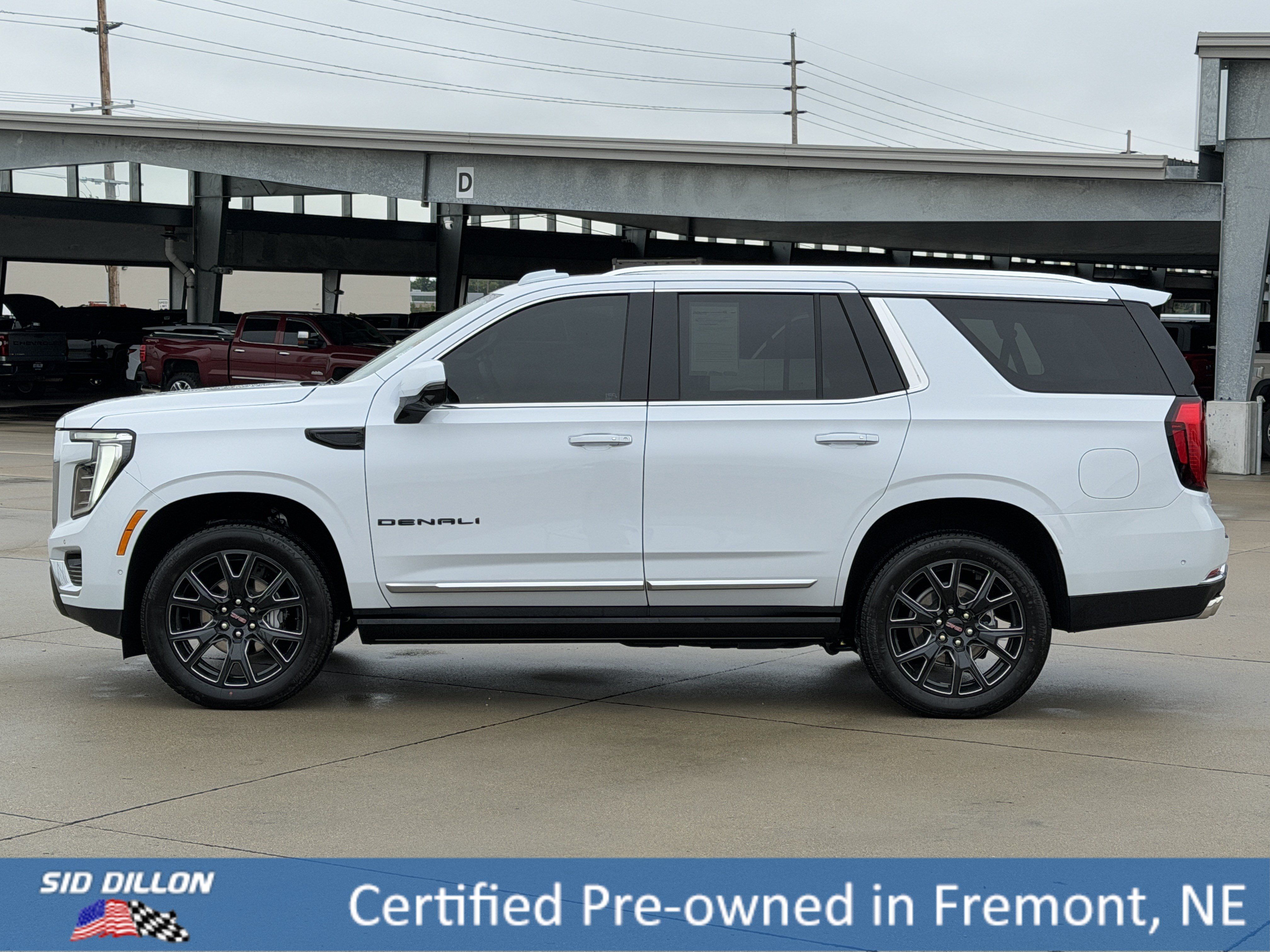 Certified 2026 GMC Yukon Denali w/ Denali Reserve Package AWD/4WD image 9