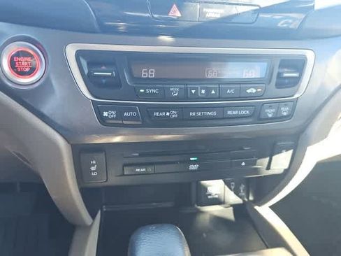 Used 2018 Honda Pilot EX-L image 17