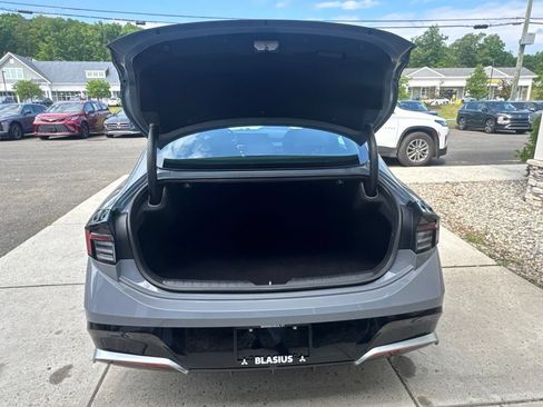 Used 2025 Hyundai Sonata SEL FWD image 10
