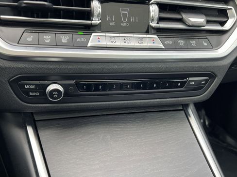 Used 2021 BMW 330e xDrive w/ Convenience Package image 19