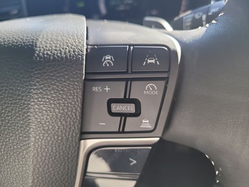 Used 2025 Toyota Camry SE FWD image 29