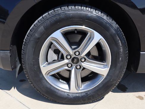 Used 2023 Ford Edge SEL w/ Convenience Package image 32