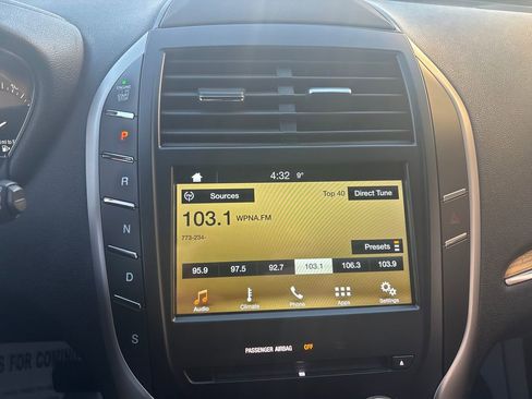 Used 2016 Lincoln MKC Select image 22