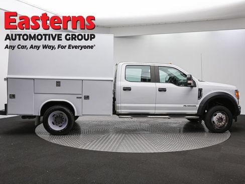 Used 2017 Ford F550 4x4 Crew Cab Super Duty image 4