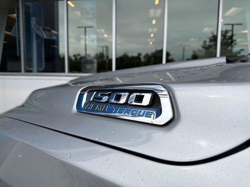Used 2021 RAM 1500 Big Horn AWD/4WD image 11
