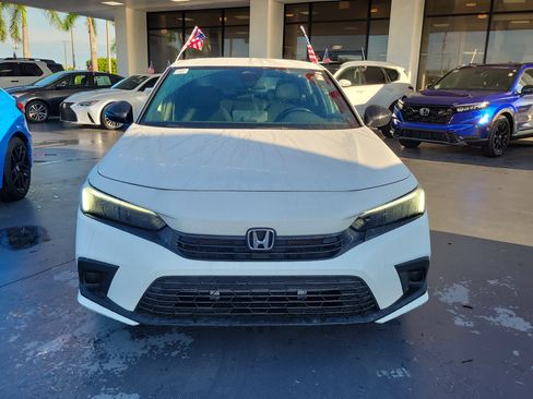 Used 2023 Honda Civic Sport image 4