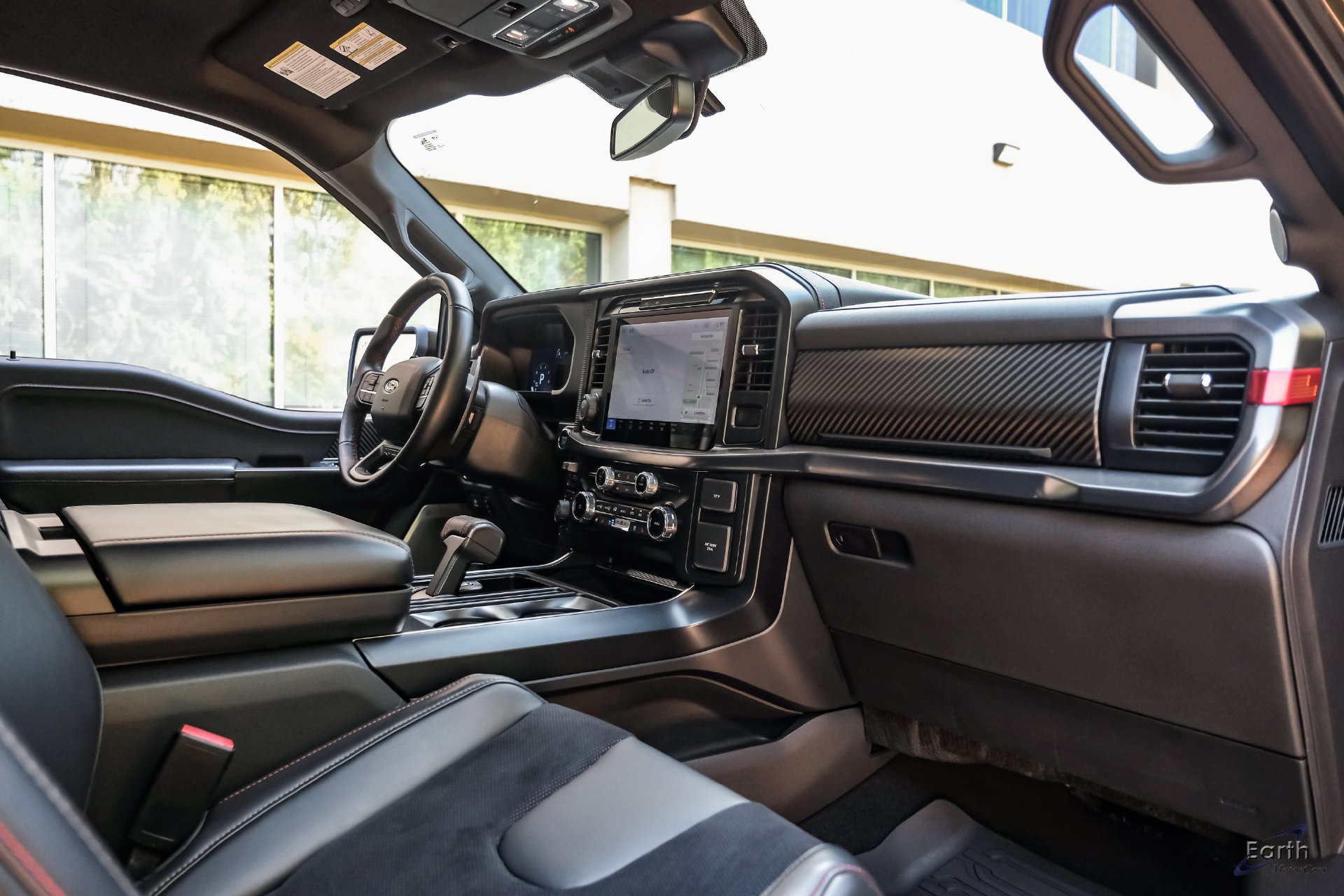 Used 2025 Ford F150 Raptor AWD/4WD image 48