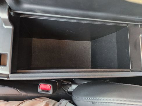Used 2018 Toyota Prius Prime Advanced FWD image 26