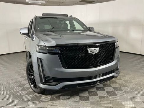 Used 2021 Cadillac Escalade Sport w/ LPO, ONYX Package image 8