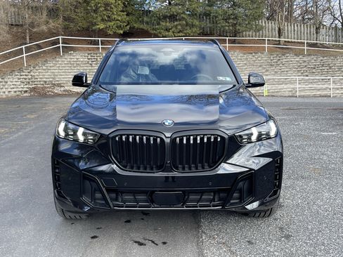 New 2026 BMW X5 xDrive40i w/ M Sport Package image 2