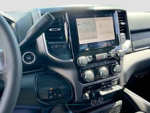 New 2026 RAM 2500 Big Horn AWD/4WD image 14