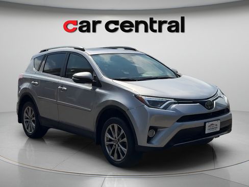 Used 2018 Toyota RAV4 Limited w/ Advanced Technology Package AWD/4WD image 8