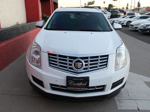 Used 2015 Cadillac SRX Luxury image 3