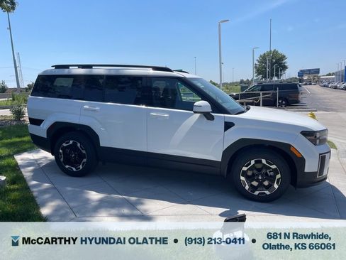 Used 2026 Hyundai Santa Fe SEL AWD/4WD image 13