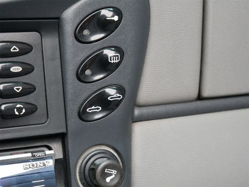 Used 1998 Porsche Boxster image 17