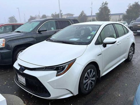 Certified 2021 Toyota Corolla LE w/ Carpet Mat Package (TMS) FWD image 5